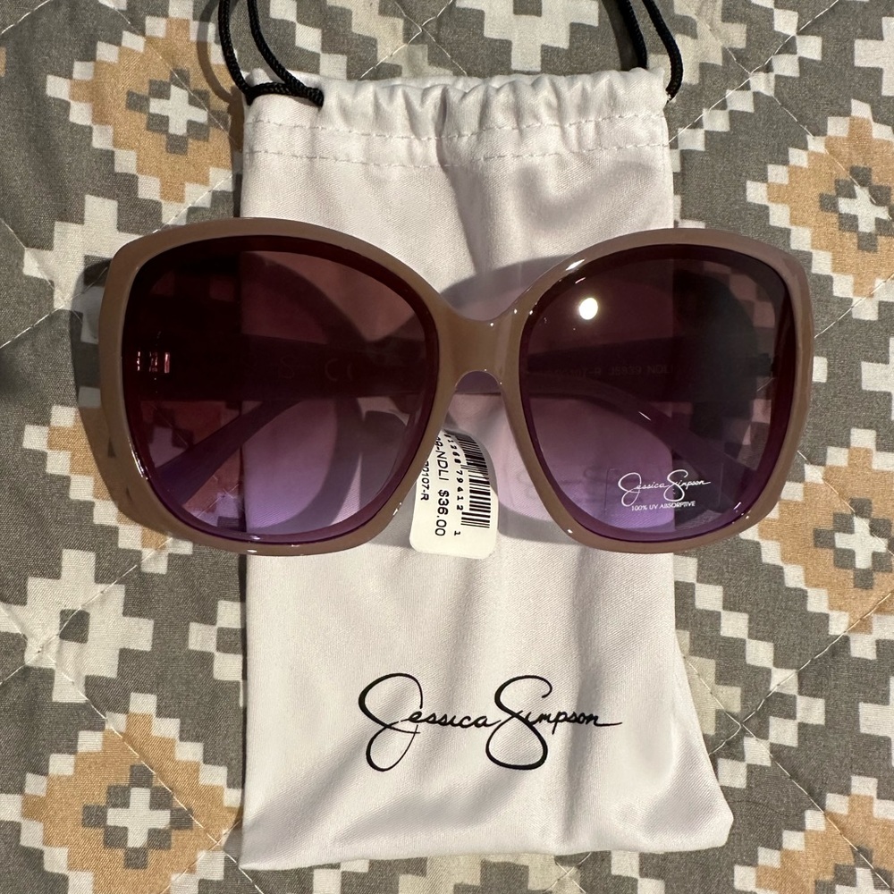 Jessica Simpson Sunnies